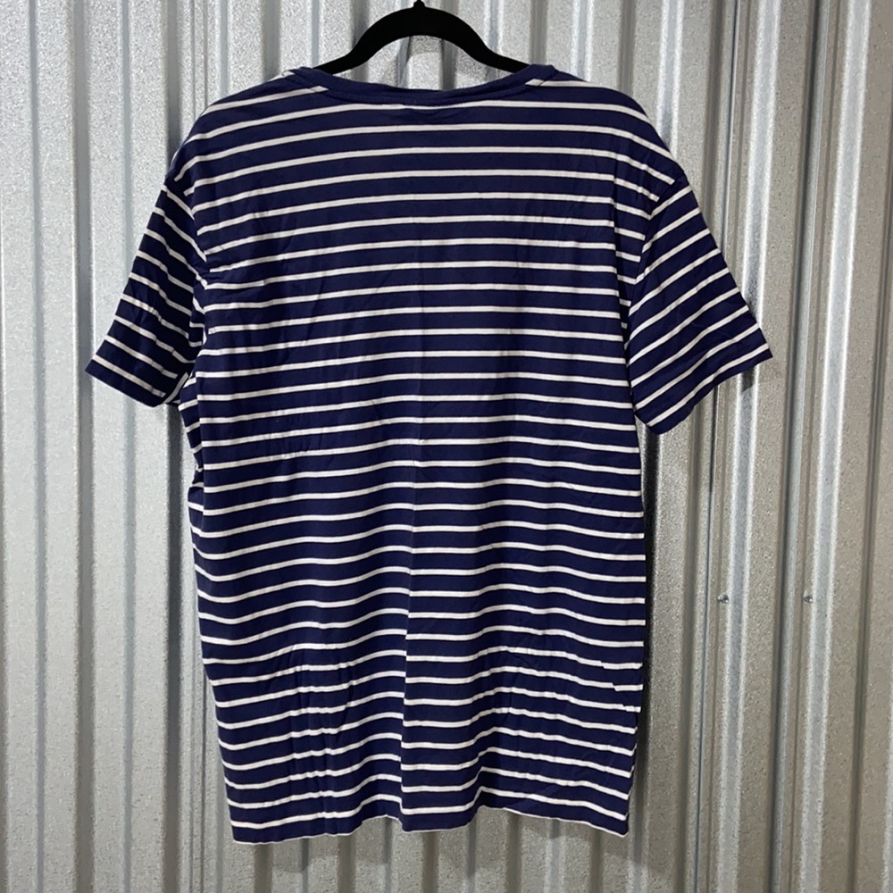 Shirt - Picture 2 of 3